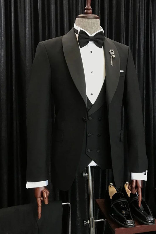 What Is a Tuxedo? The Groom’s Ultimate Guide to Black-Tie Elegance