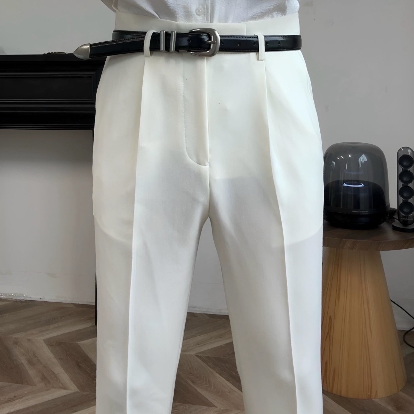 Hollywood Trousers Season 1 (Includes: Belt)