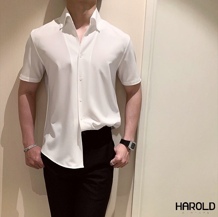 [Premium] Button Down Short-Sleeved Shirt